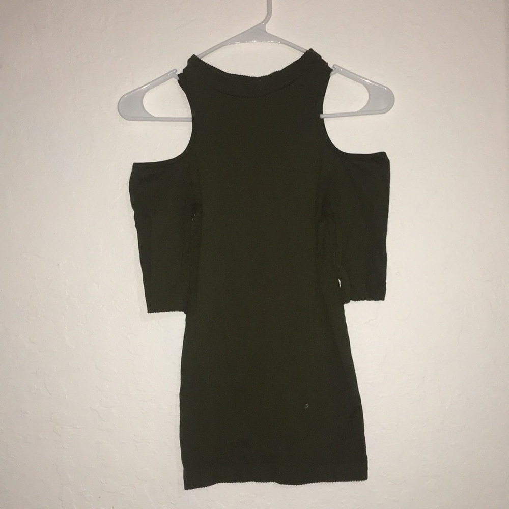 GREEN TOP (BUNDLE ONLY)